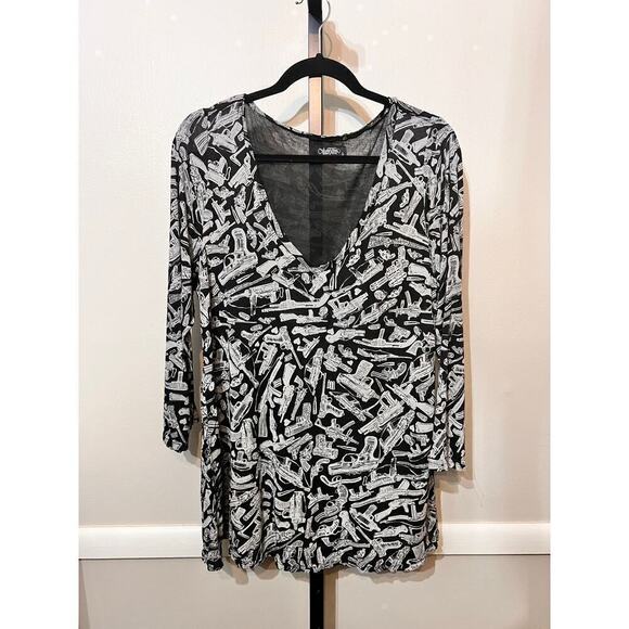 Lauren Moshi Devon Boyfriend Top V-Neck Sheer Gun Print Black Womens Size ? - Picture 2 of 8